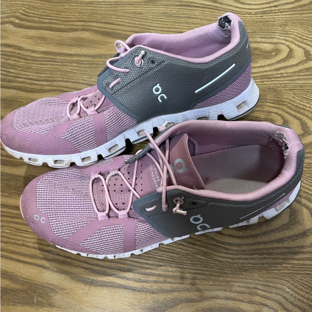 On Running Pink Shoes, Size 8